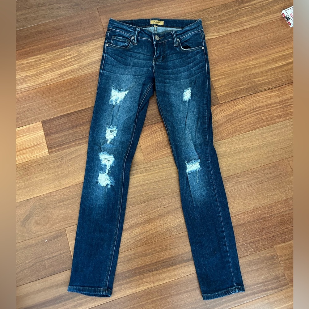 STS Blue Women’s Vintage Torn Low-Waisted Skinny Jeans Size 00